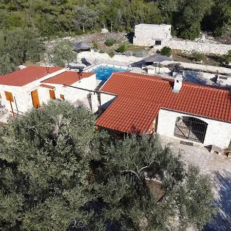 Stone House Lozica *