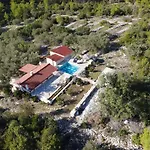 Stone House Lozica
