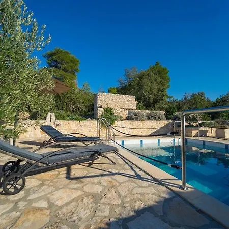 Stone House Lozica