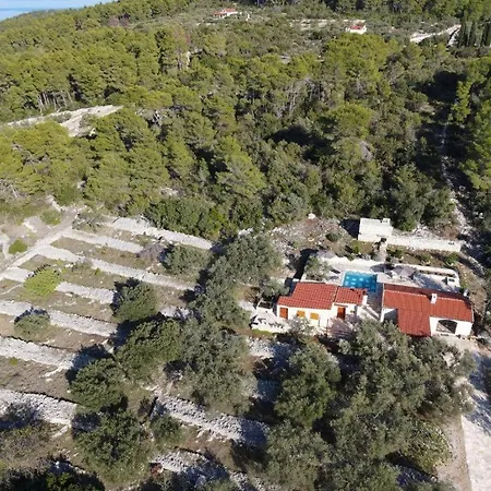 Ferienhaus Stone House Lozica