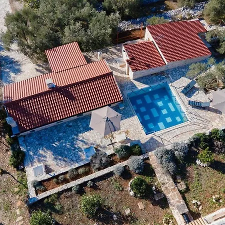 Stone House Lozica *